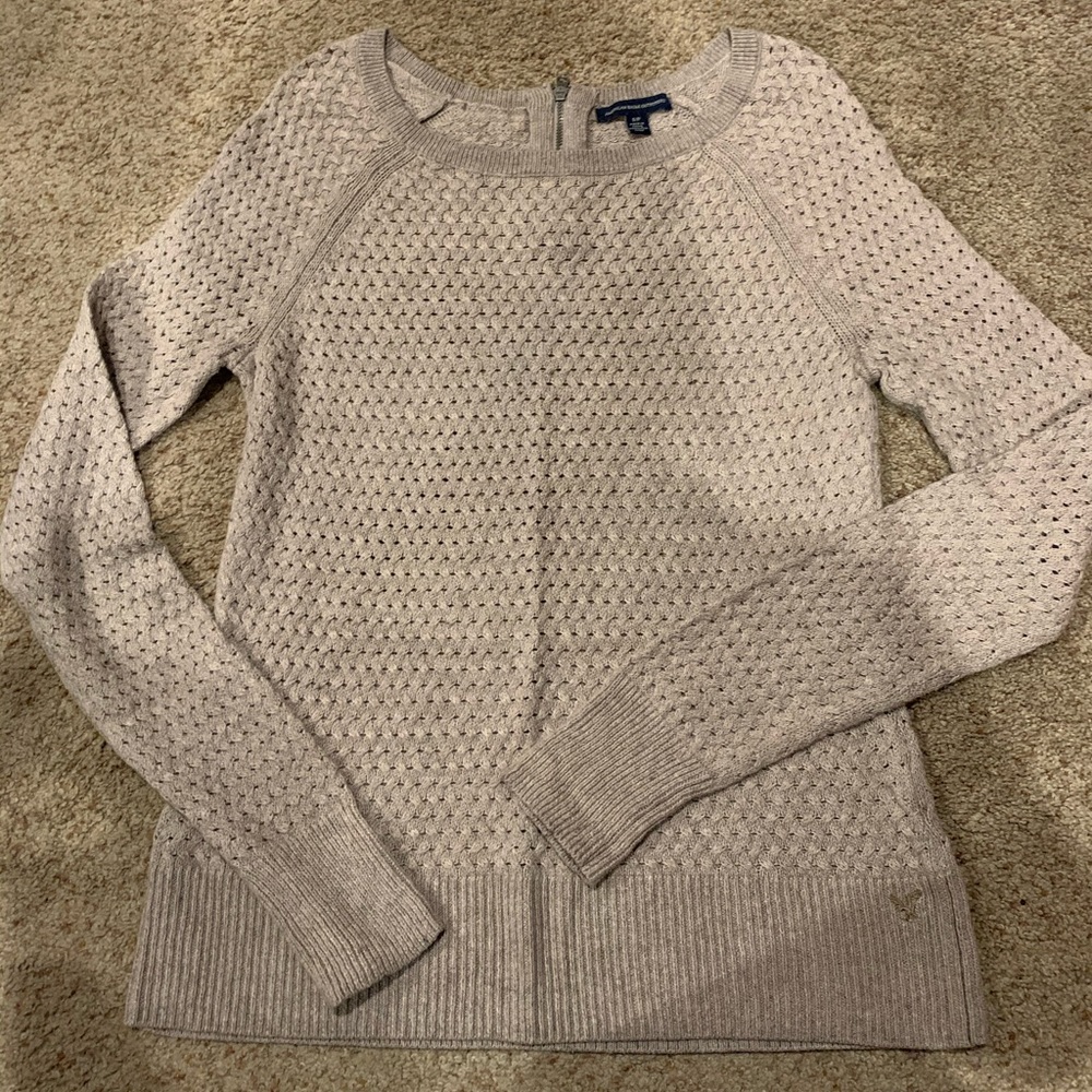 AEO cable knit zip up back sweater S